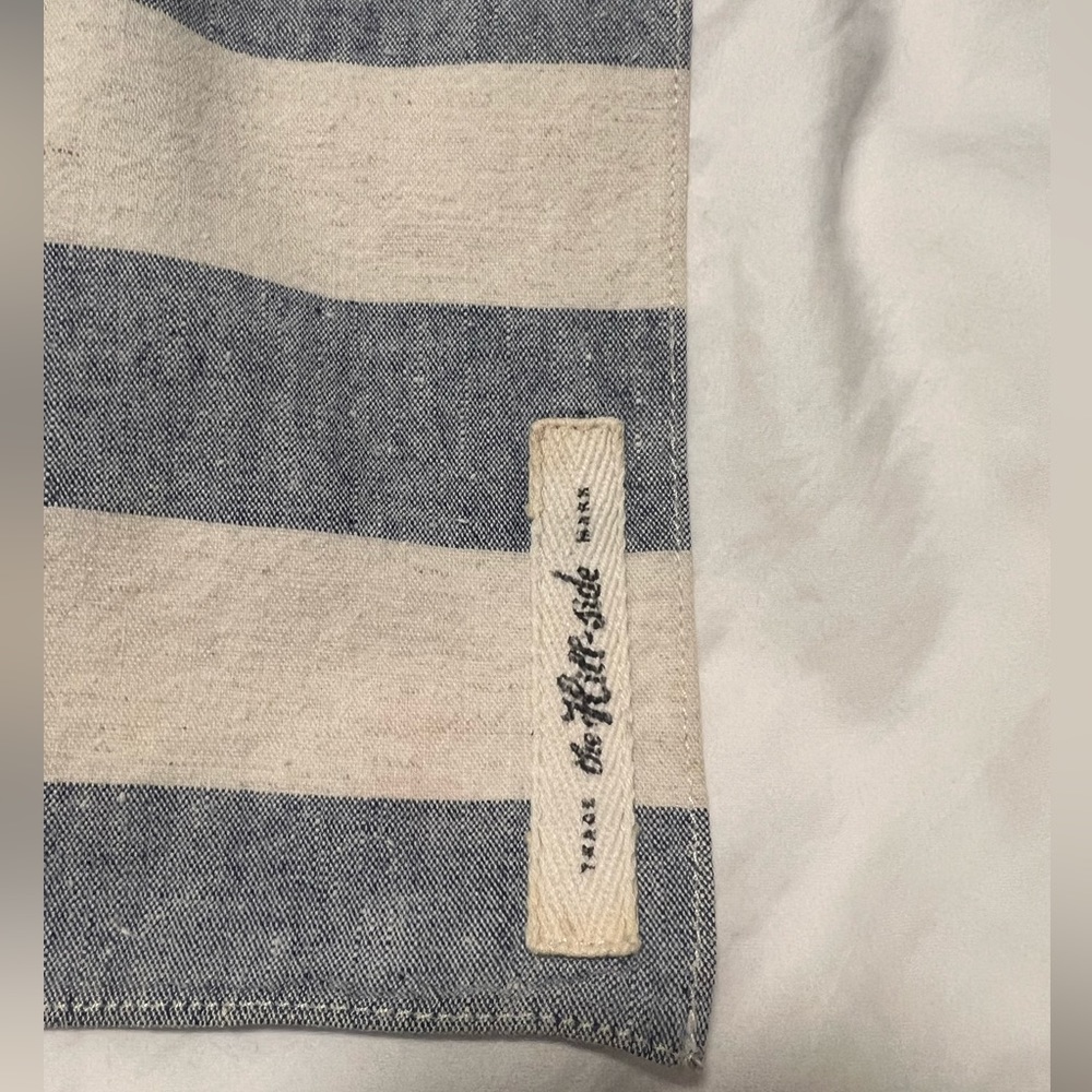 Men’s Scarf with white and blue stripes
